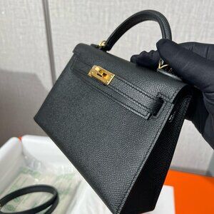 Classic Hermes Bag: A Stylish and Versatile Choice for Elegance
